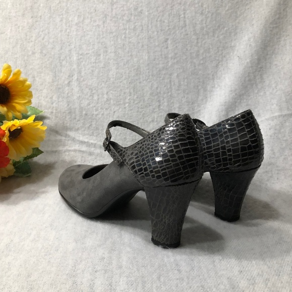 Gray Suede/Croc Heeled Mary Jane Pumps - Picture 13 of 16